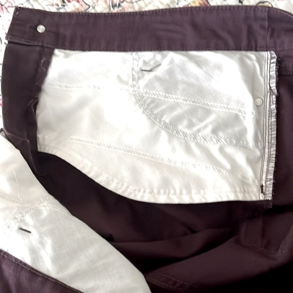 🌟HP🌟St. John’s Bay Mid Rise Secretly Slender Skinny Fit Jeans - Picture 7 of 9